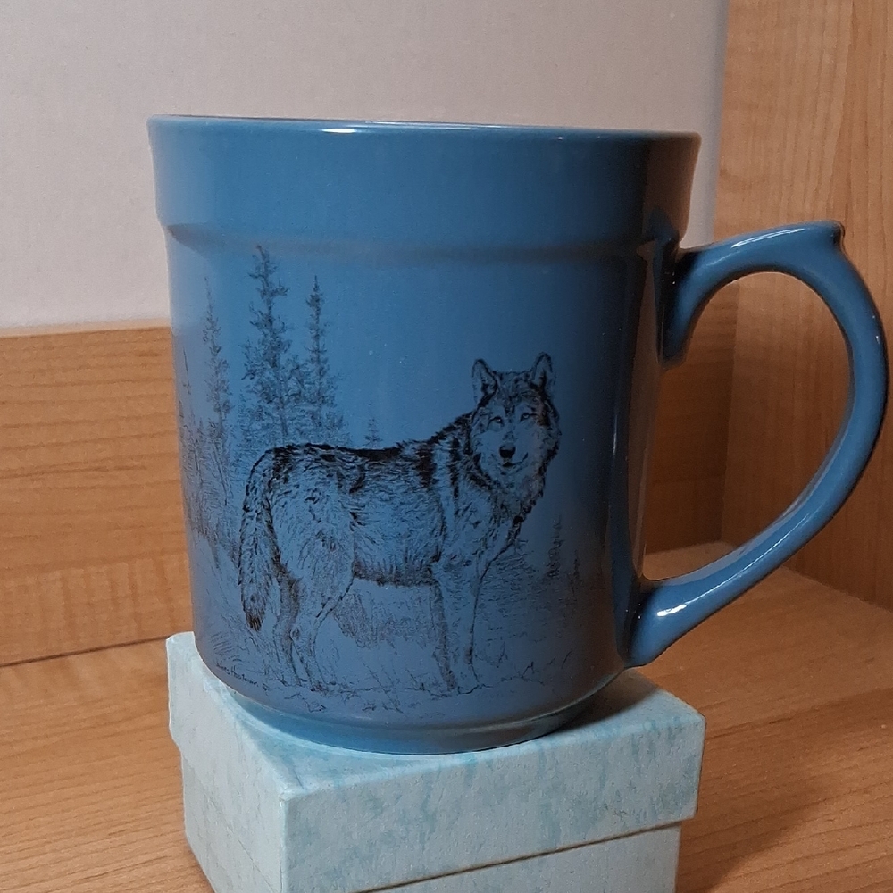 Bass Pro Shops Teal Mug with Wolf Illustration
